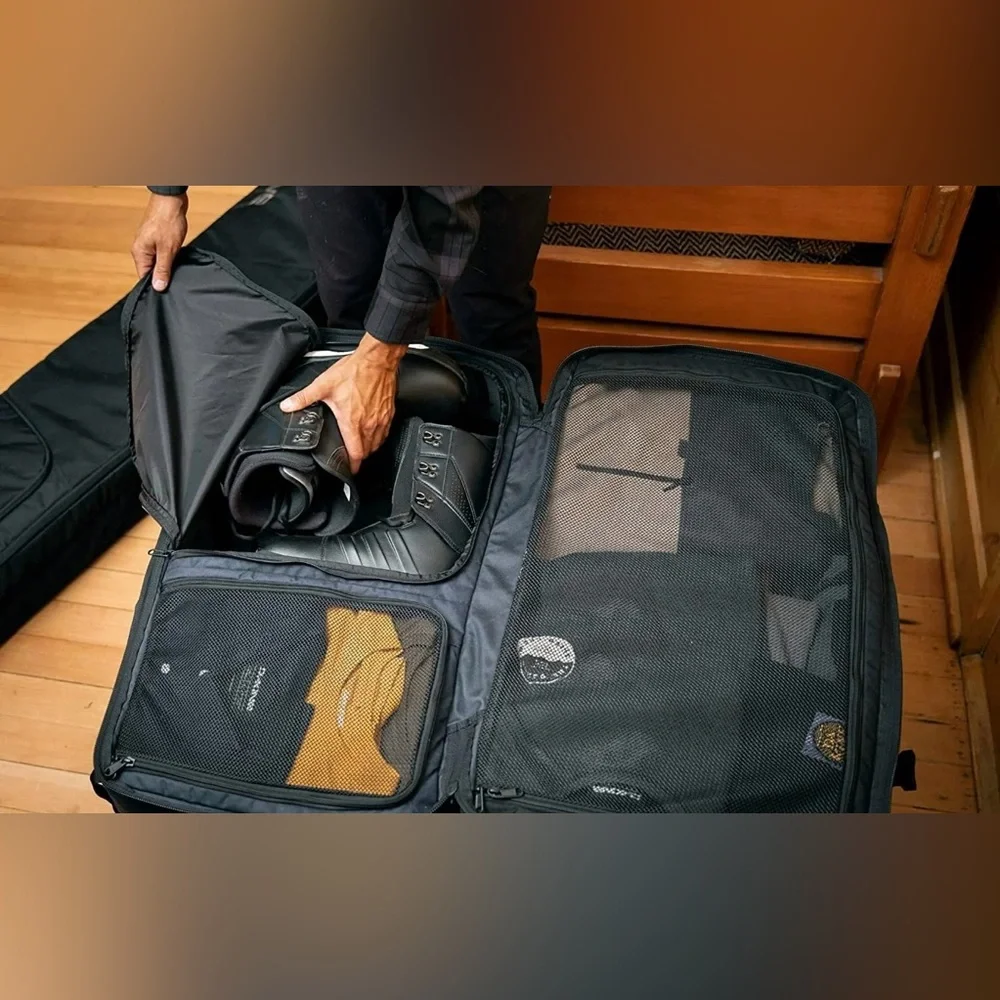 Dakine Split Roller Luggage 110L - like NEW! - Picture 4 of 14